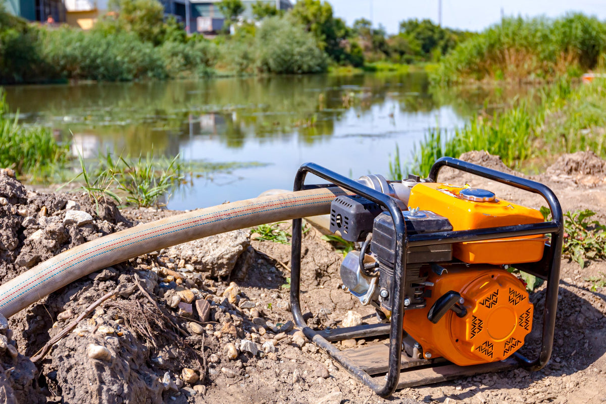 Richtige Gartenpumpe finden: Mit FUXTEC zur optimalen Wasserpumpen-Lösung